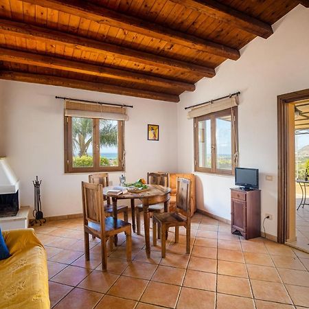 Solemar Sicilia - Le Casette Di Calzata カンポフェリーチェ・ディ・ロッチェッラ エクステリア 写真